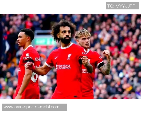 曼联客战利物浦将首次穿白色客场球衣引发球迷热议